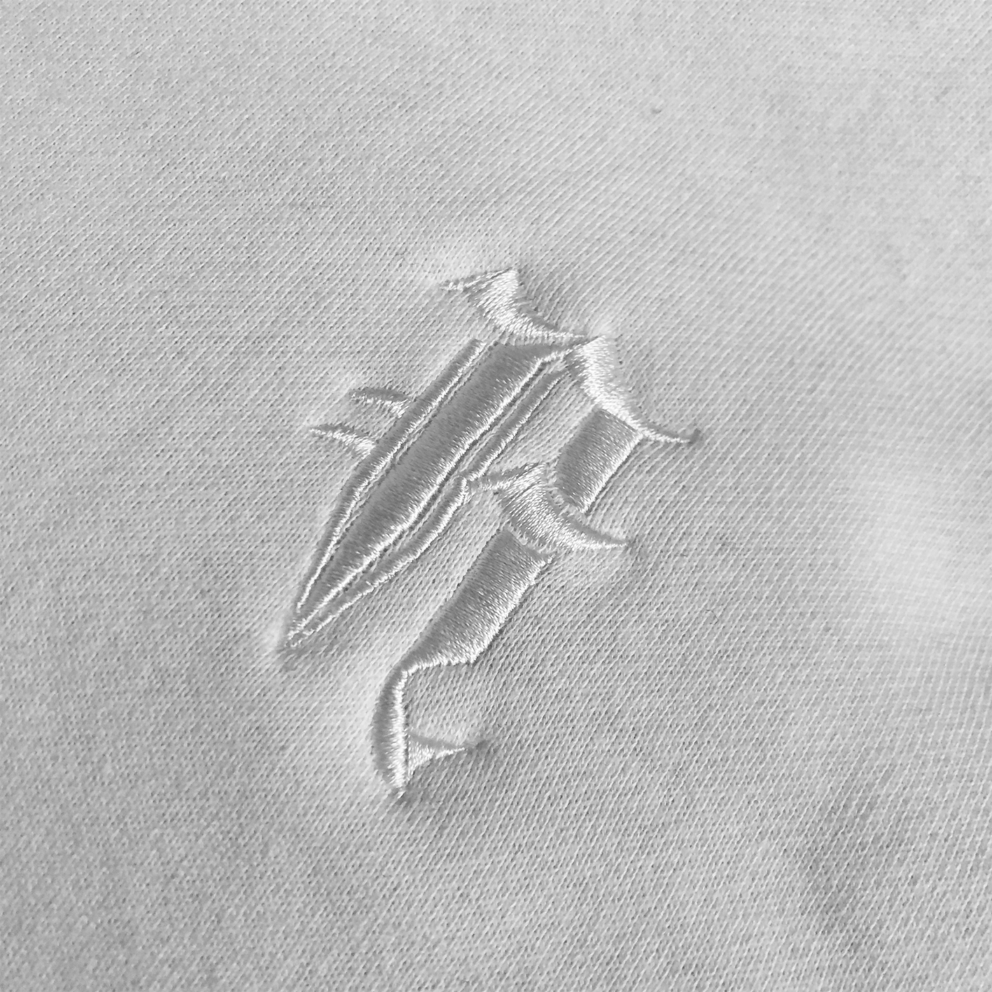 "A" LOGO HOODIE (WHITE)